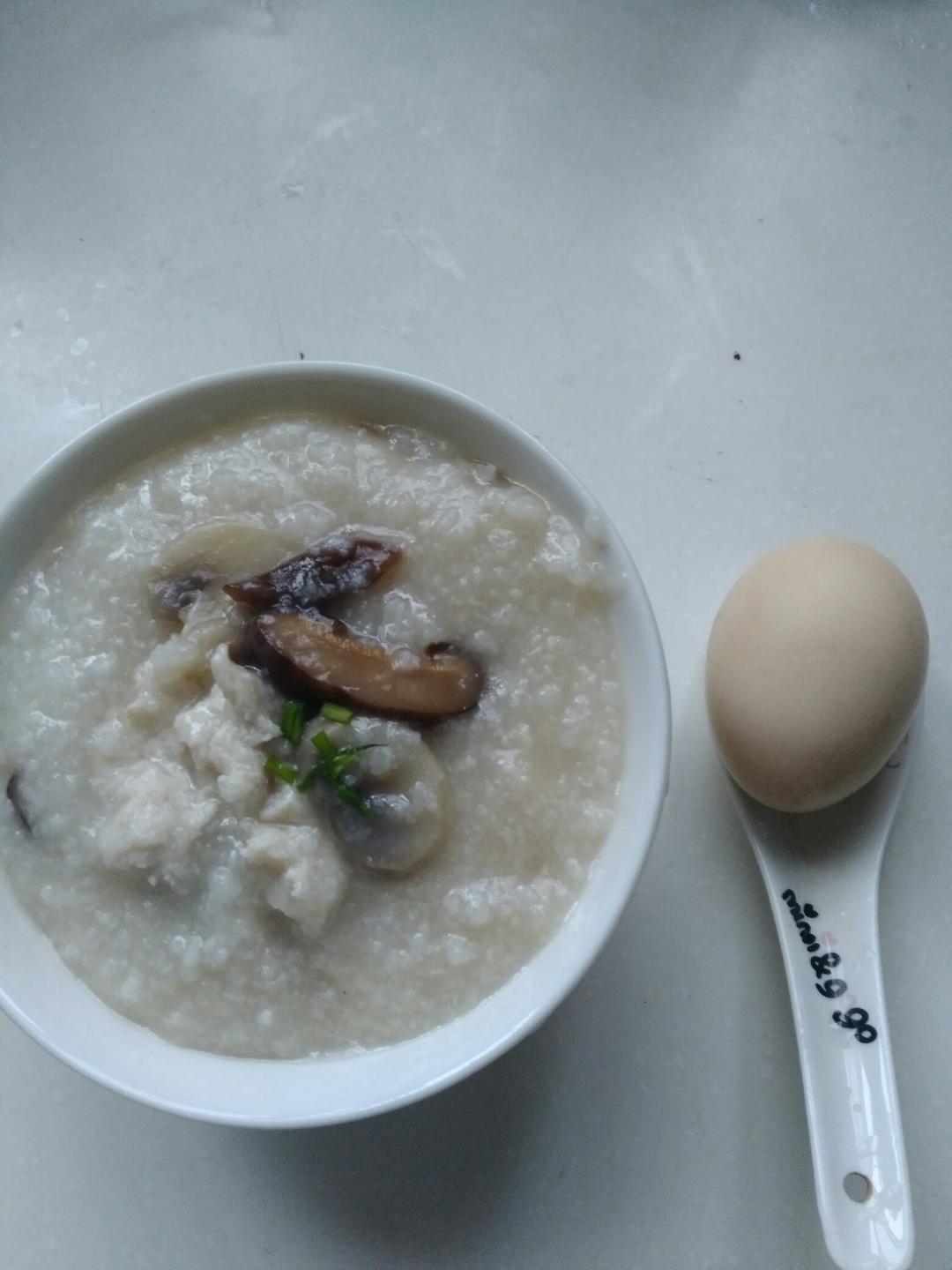 香菇滑鸡粥