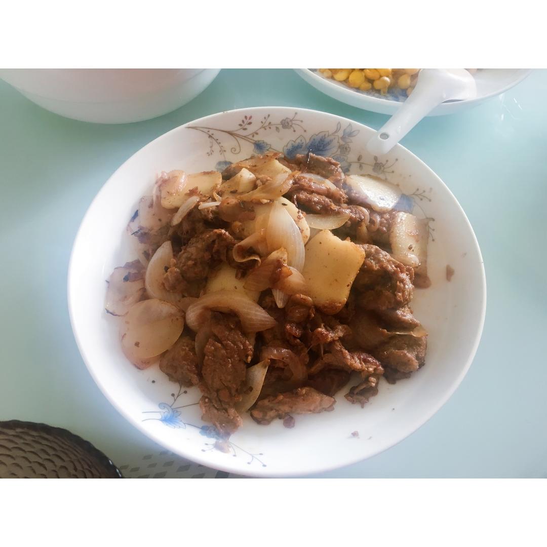 黑椒年糕牛肉粒