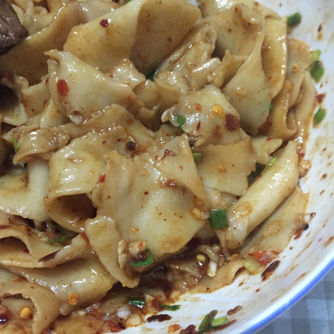 油泼面 Youpo Noodles