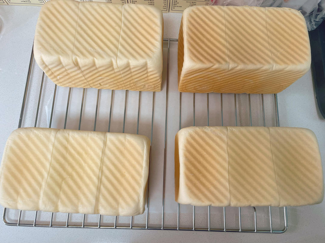 升级版奶香手撕吐司