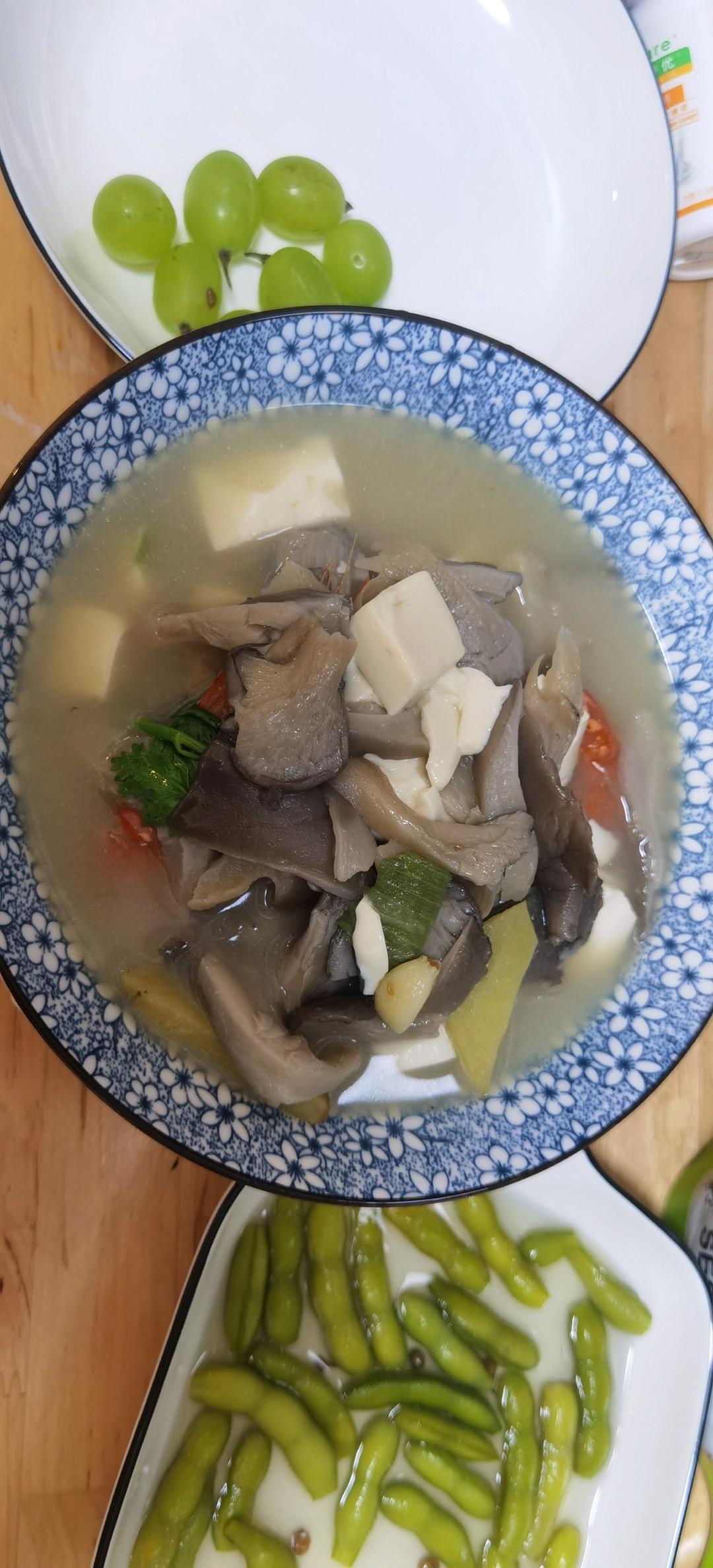 豆腐菌菇汤