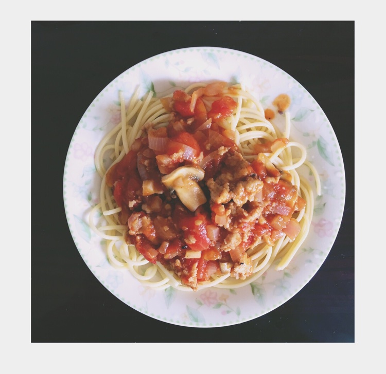 蕃茄蘑菇肉酱意大利面