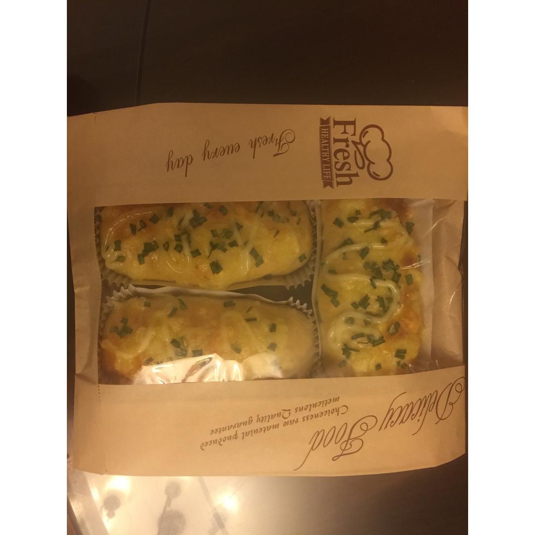 肉松葱香芝士面包