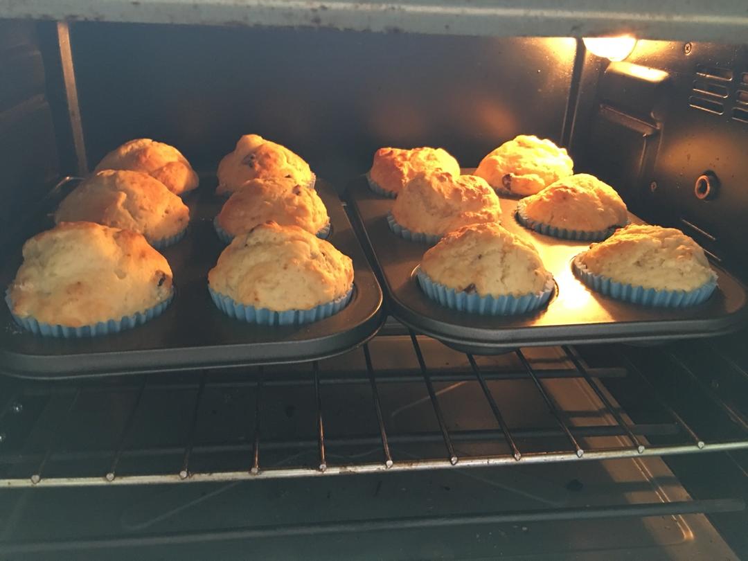 香蕉酸奶麦芬（无油无糖）——附传统法麦芬开裂Tips