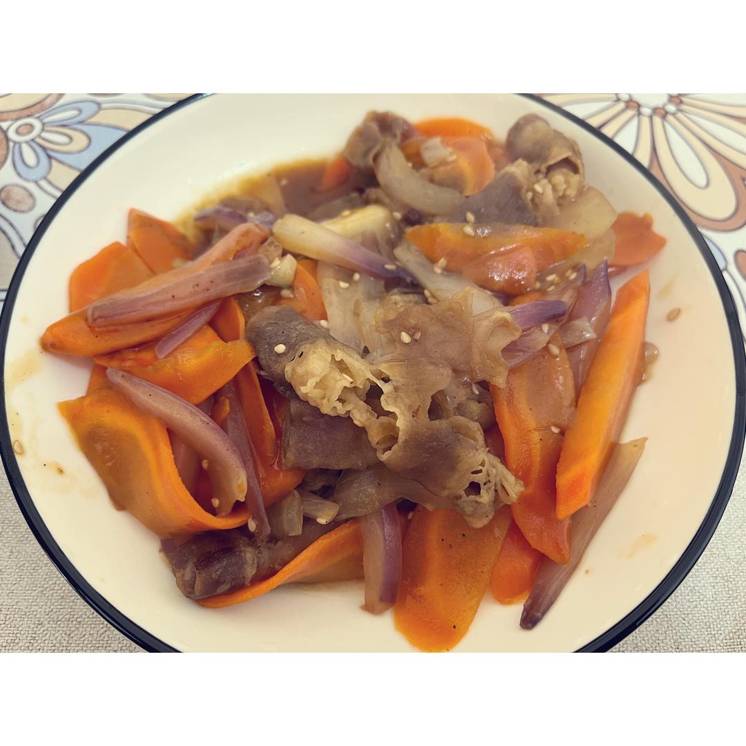 胡萝卜洋葱肥牛卷