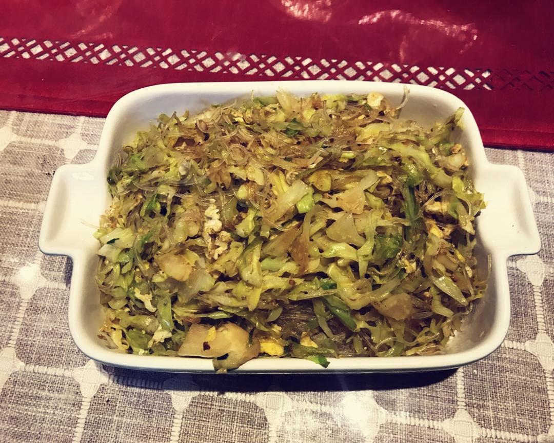 包菜粉丝炒鸡蛋