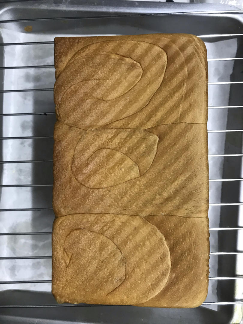 吐司，奶香手撕面包，超级香浓