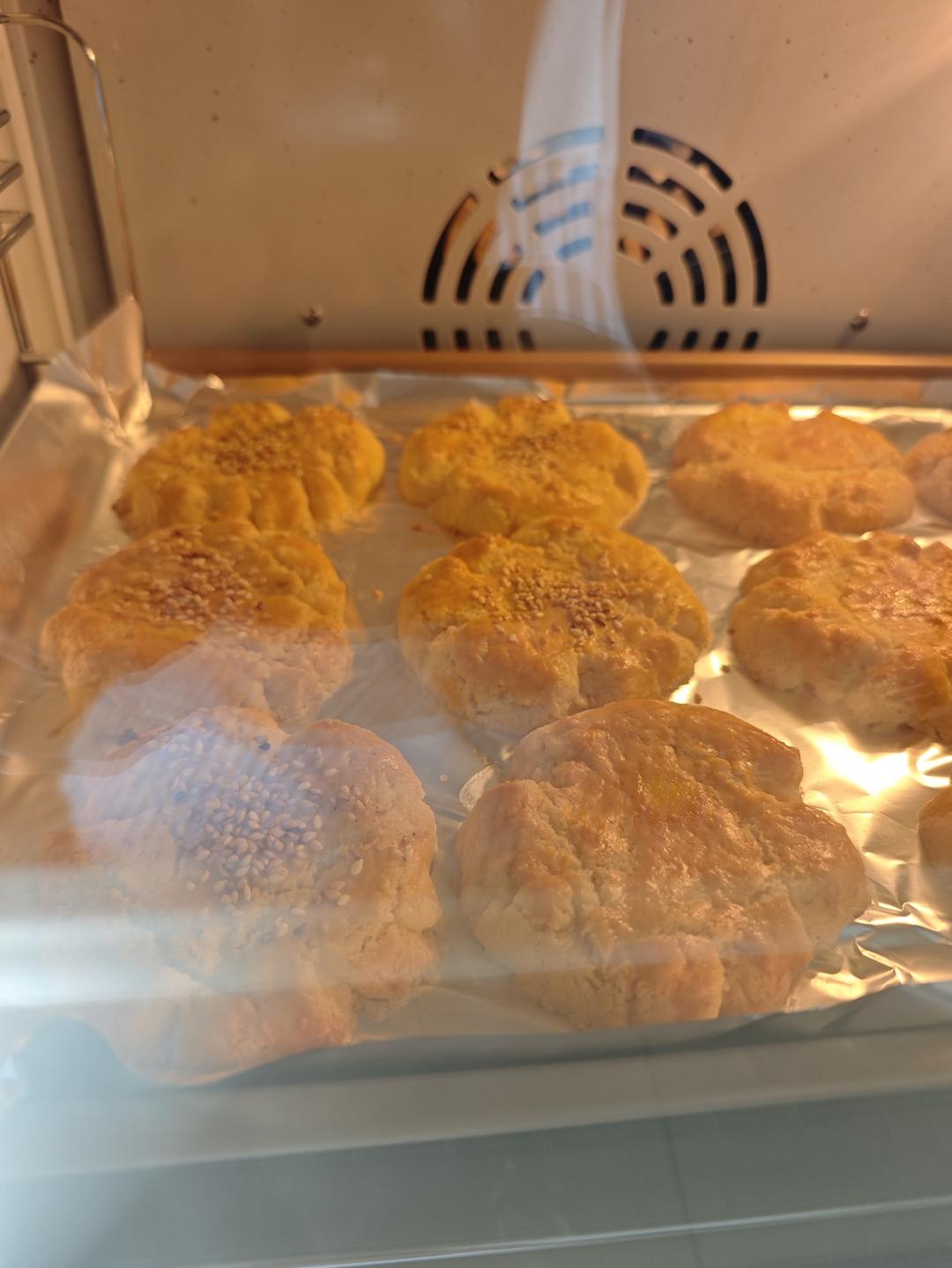 轻轻一按就碎掉的原味桃酥（不输猪油版）