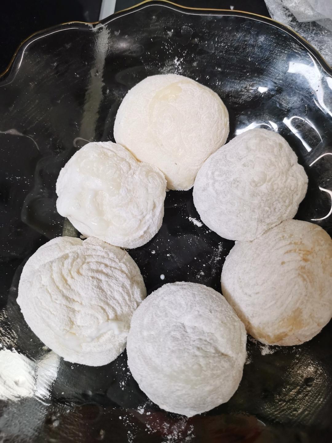 咸蛋黄冰淇淋冰皮月饼【曼食慢语】