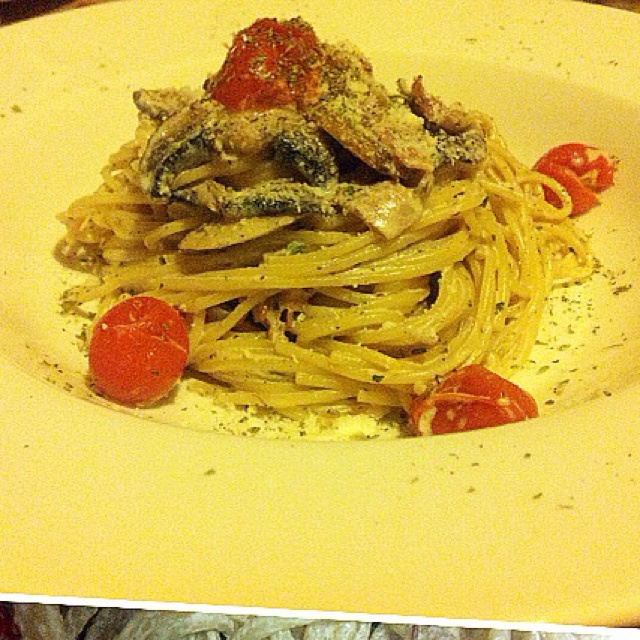 白蘑菇奶油培根意面