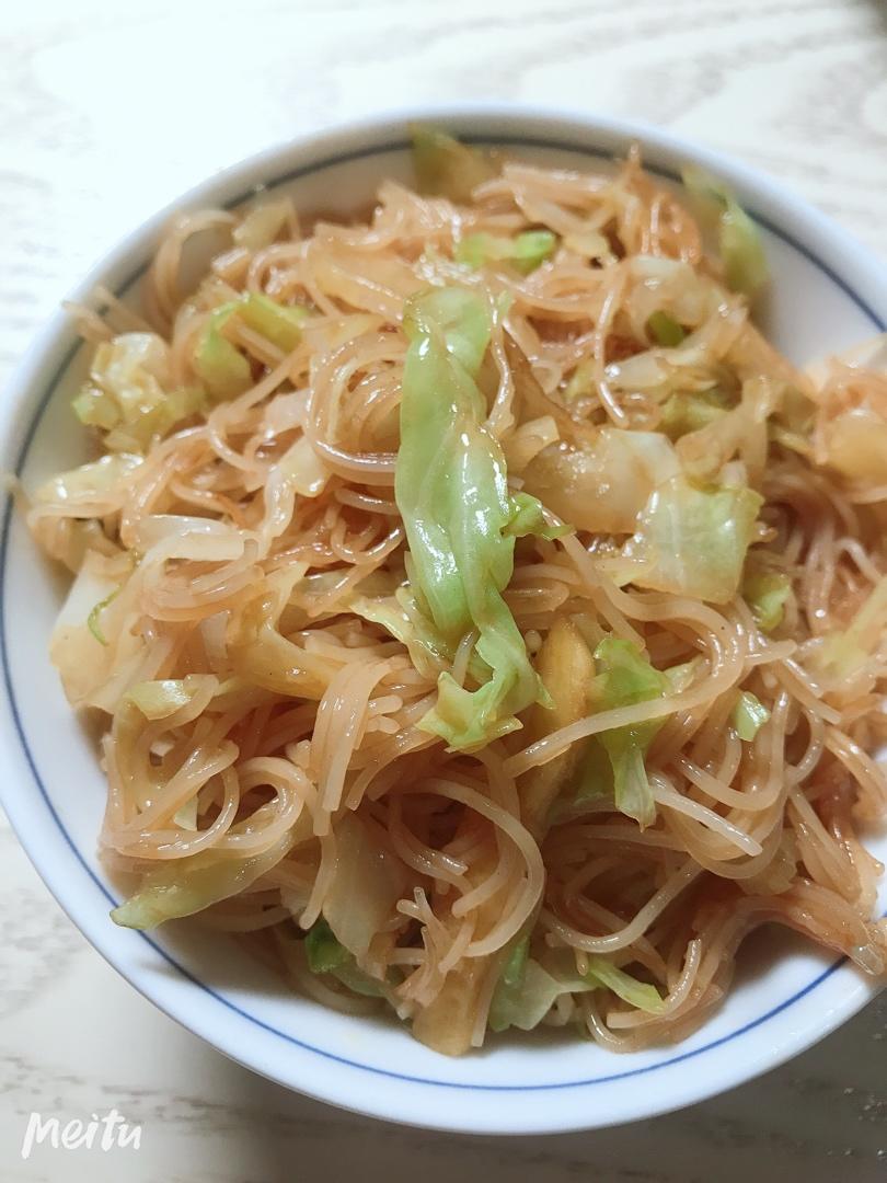 卷心菜炒粉丝 Glass noodles with Cabbage