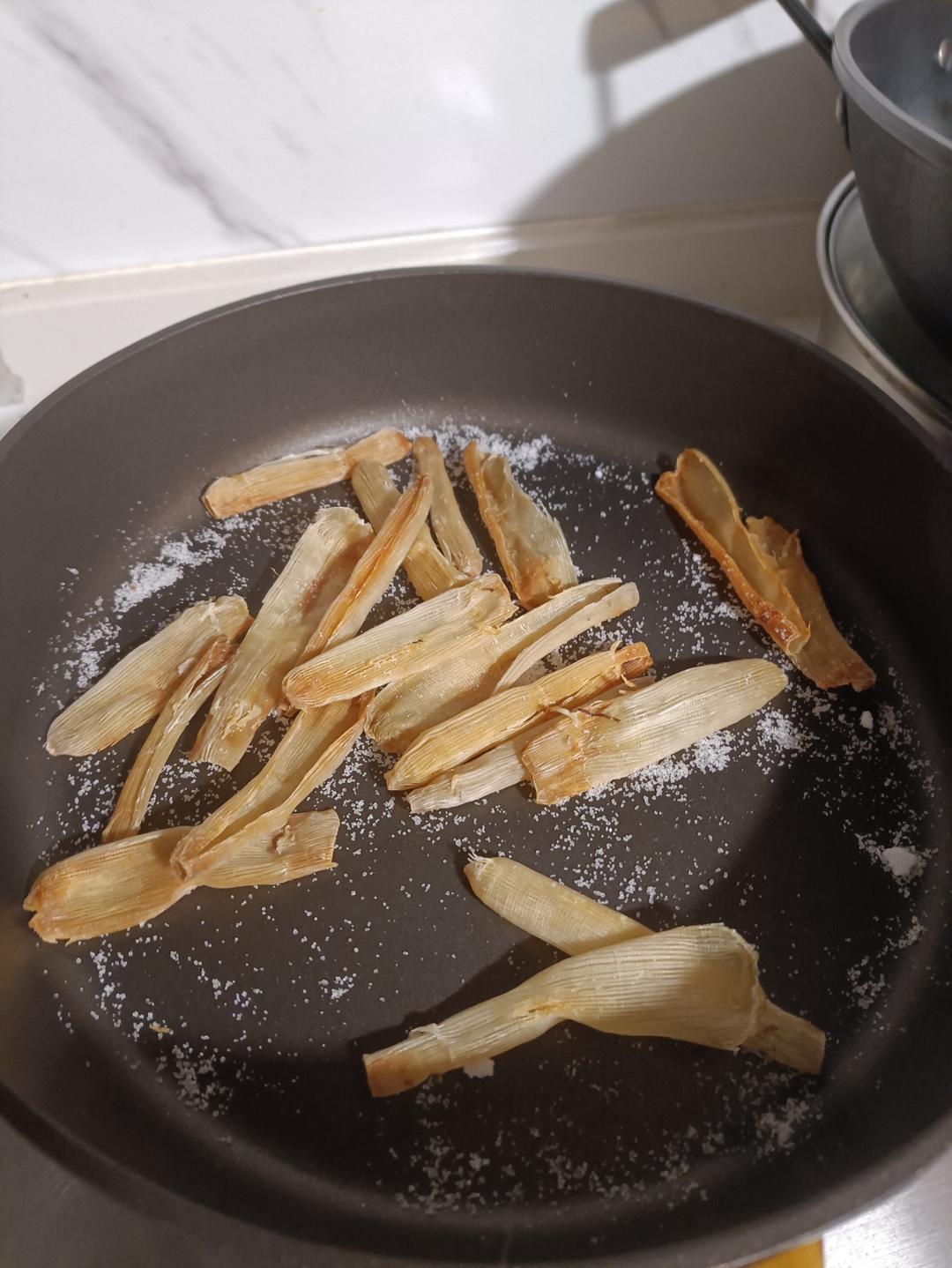 沙虫干响螺片汤