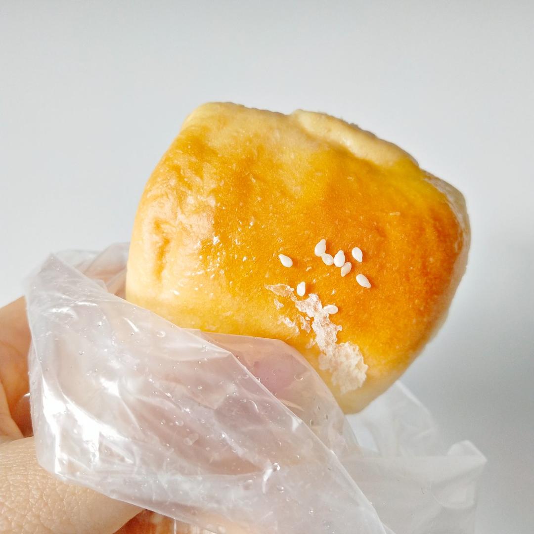 椰蓉小面包