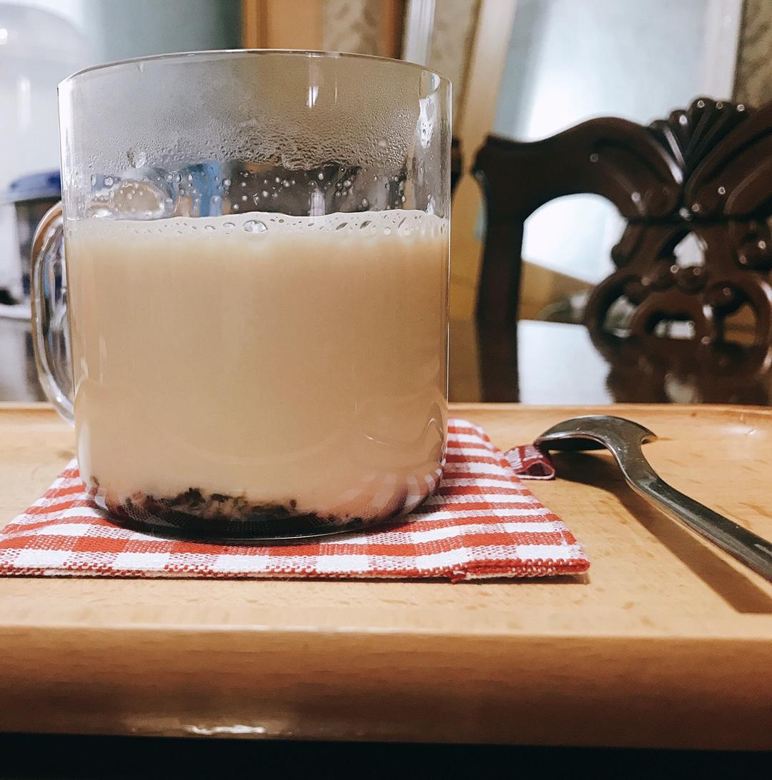 大红袍寒天牛乳茶