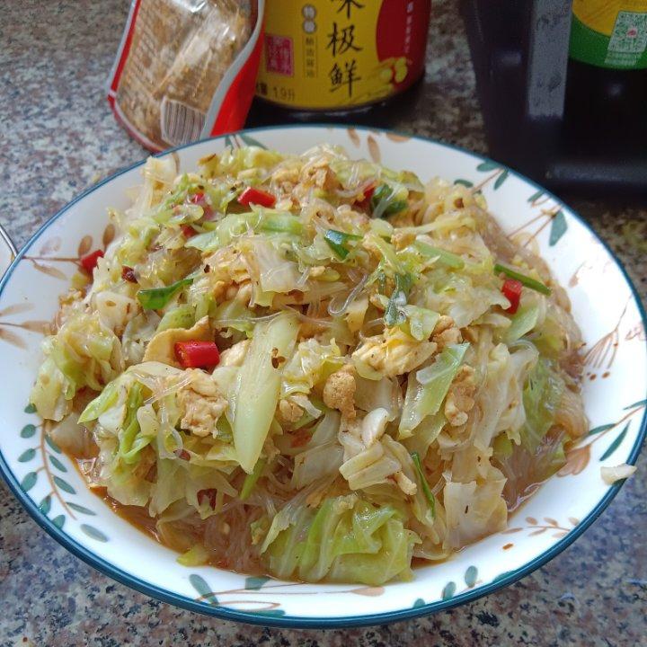 大学食堂的味道:包菜粉丝炒蛋