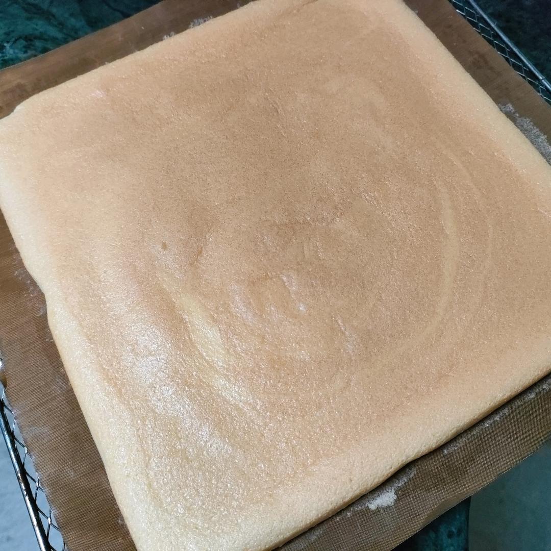 蛋糕卷这样做‼️不掉皮不开裂（小视频食谱）