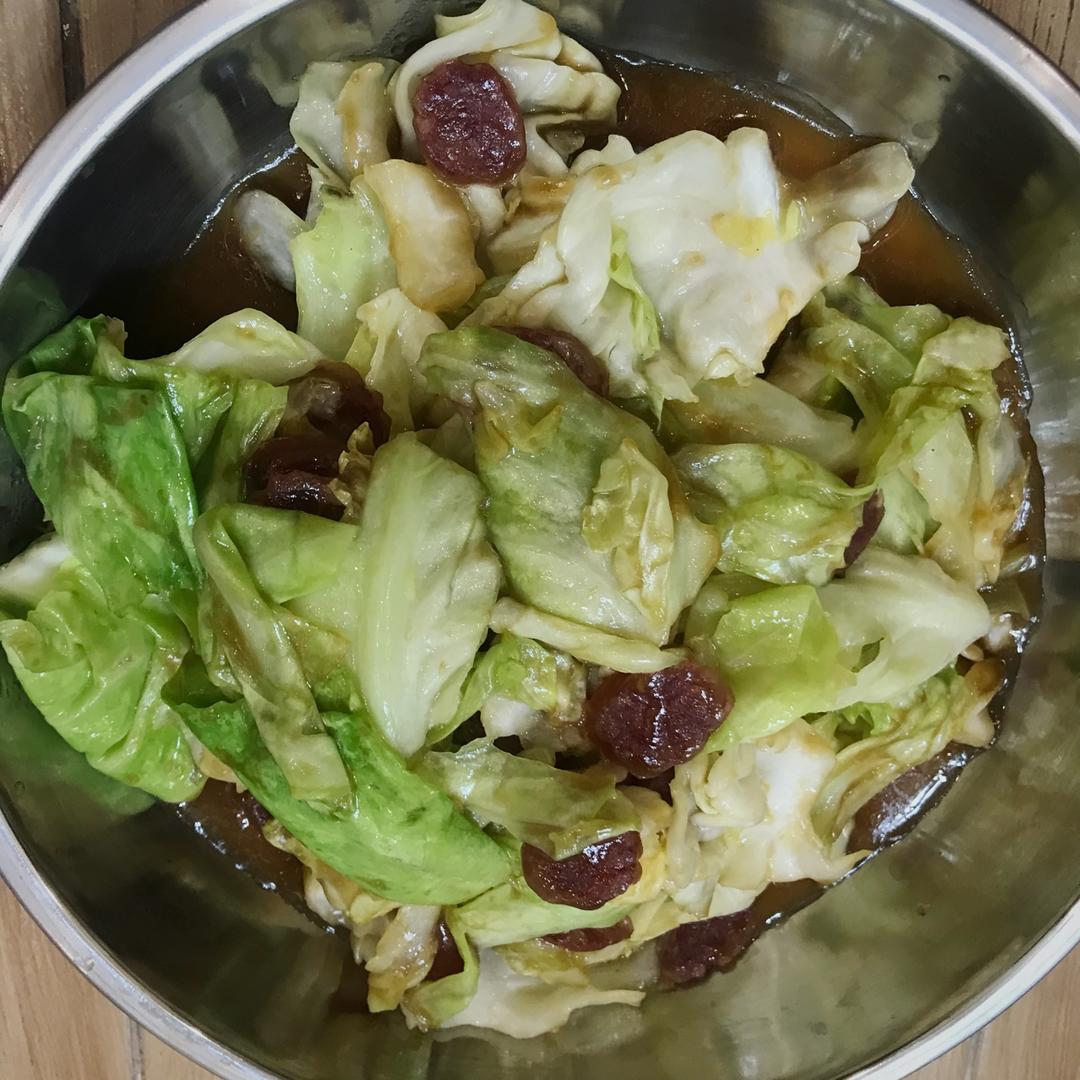 腊肠手撕包菜