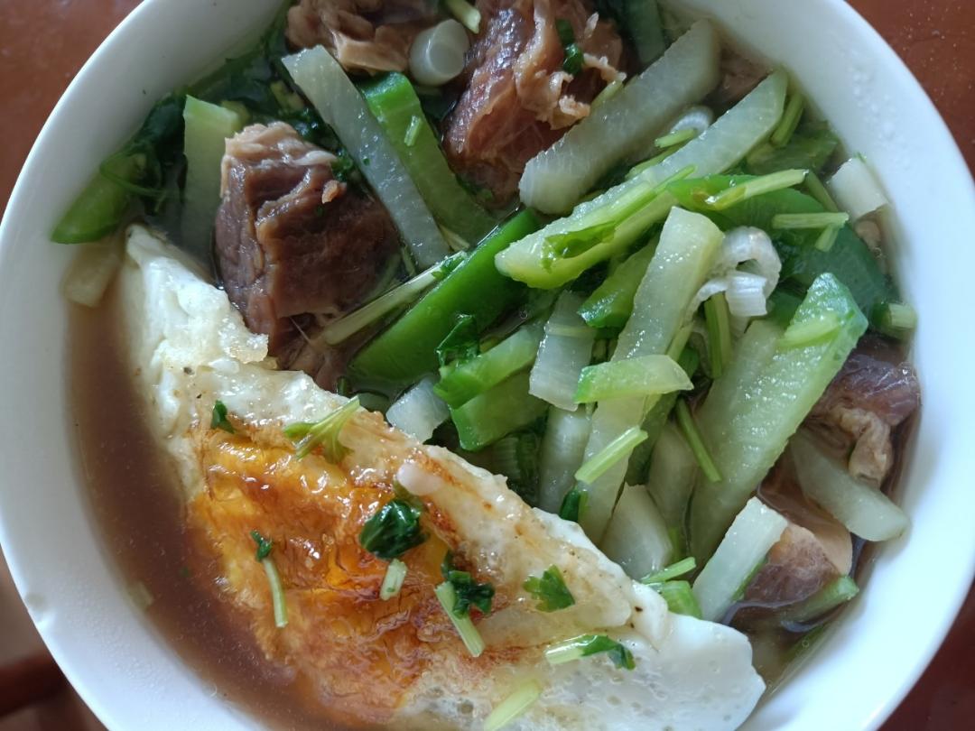 卡妈私房菜~青菜鸡蛋面（汤面）