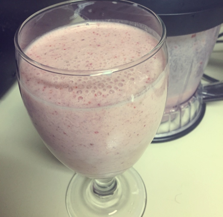 草莓奶昔
