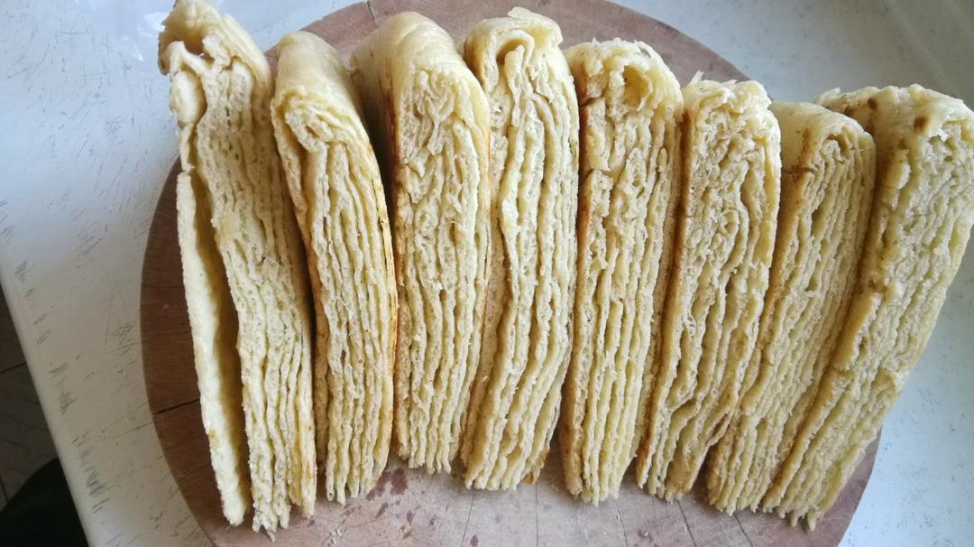 比蛋糕还好吃的发面千层饼，做法简单