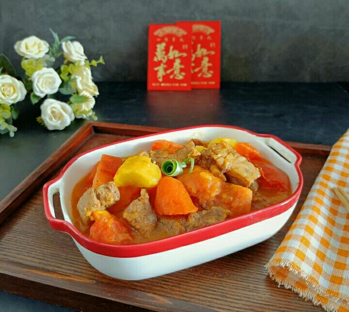 什锦红酒炖牛腩