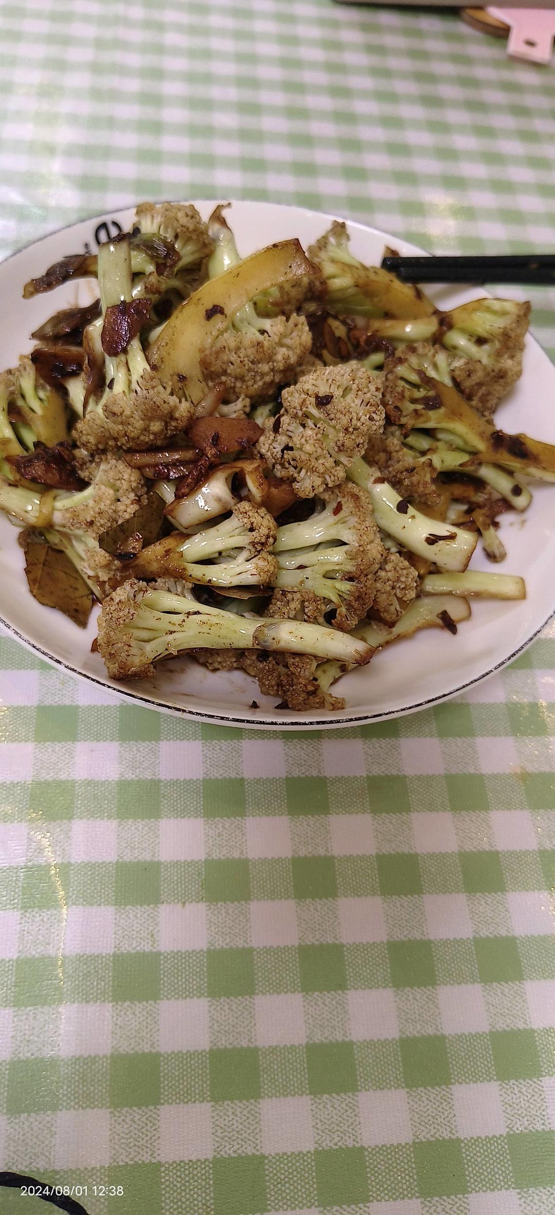 很“浪费”米饭的家常菜之一-------干锅菜花