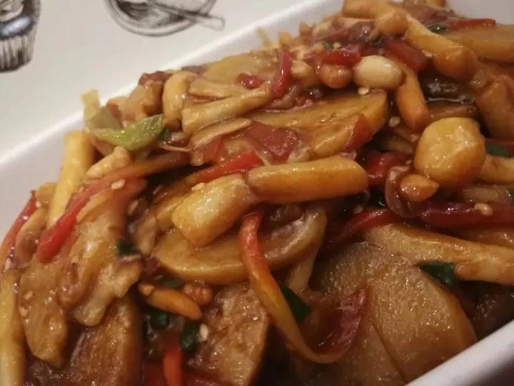 菇菇煲米豆腐（三步就OK）