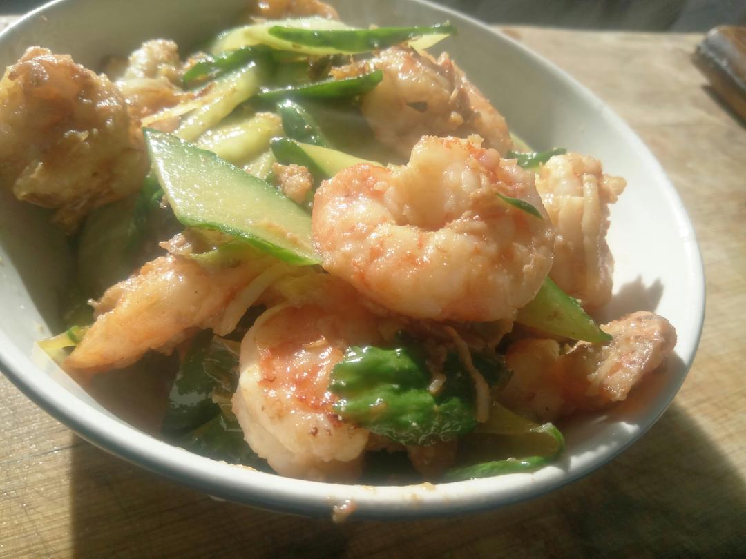 黄瓜炒虾仁的做法