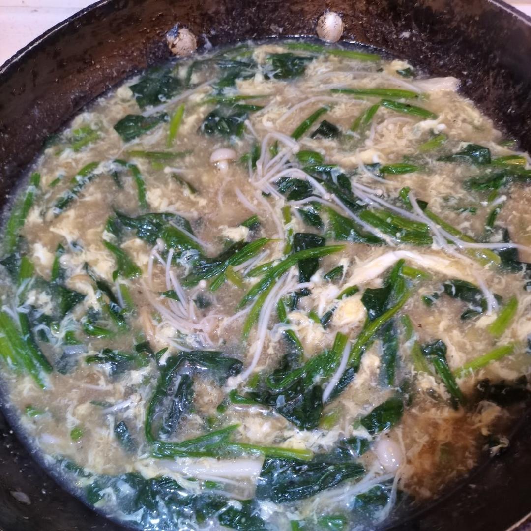 菠菜土豆干虾汤