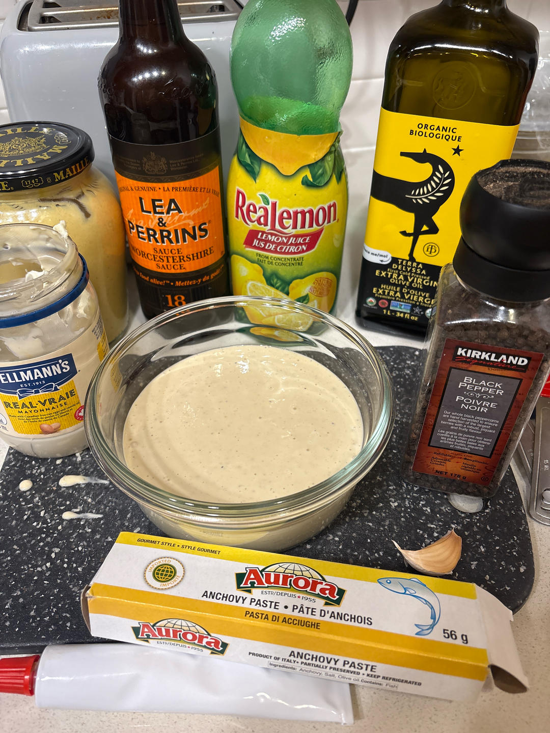 在自制蛋黄酱的基础上做恺撒沙拉酱