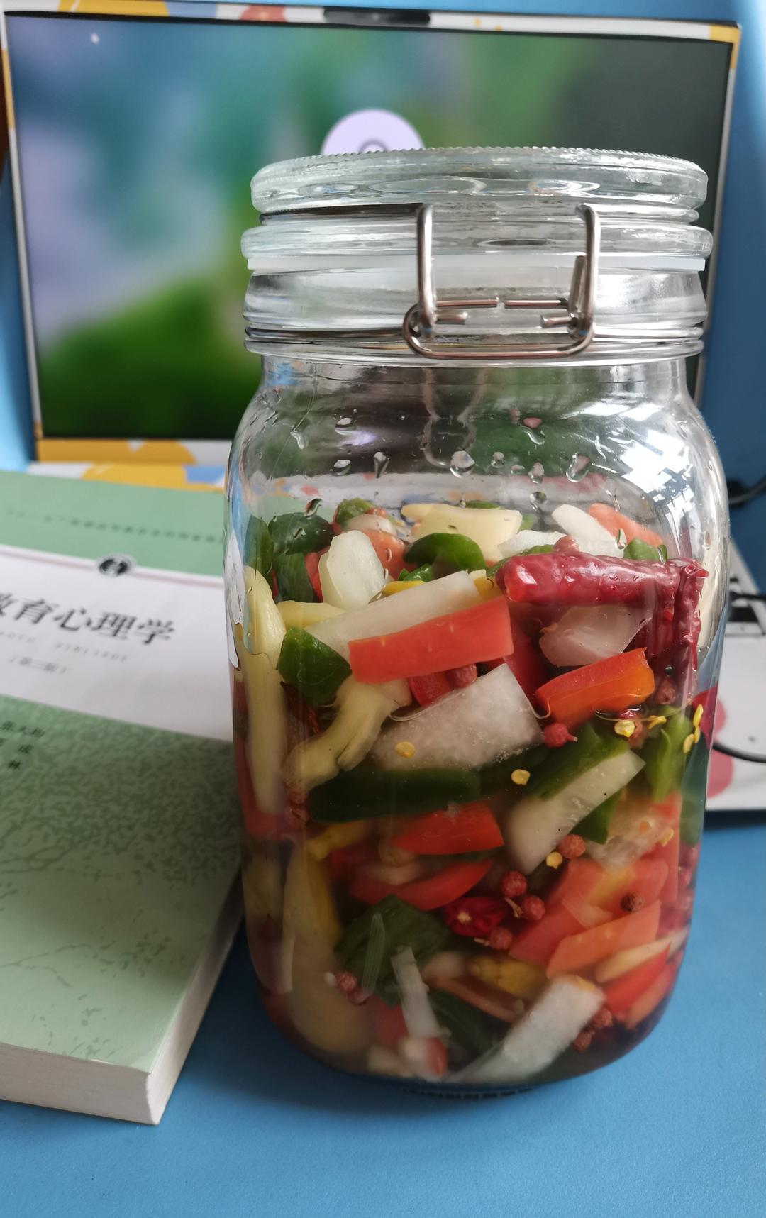 萝卜泡菜~酸辣爽口