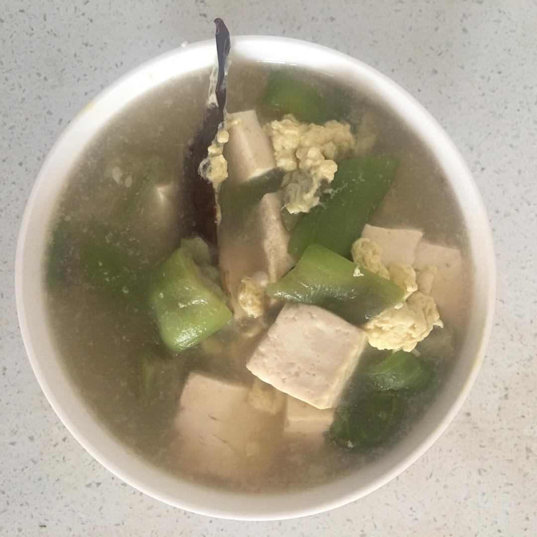 低脂低卡减脂餐，汤香味美的丝瓜豆腐汤～