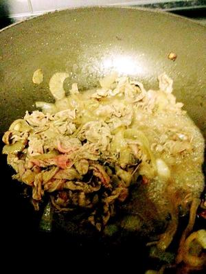 辣白菜牛肉豆腐锅的做法 步骤1