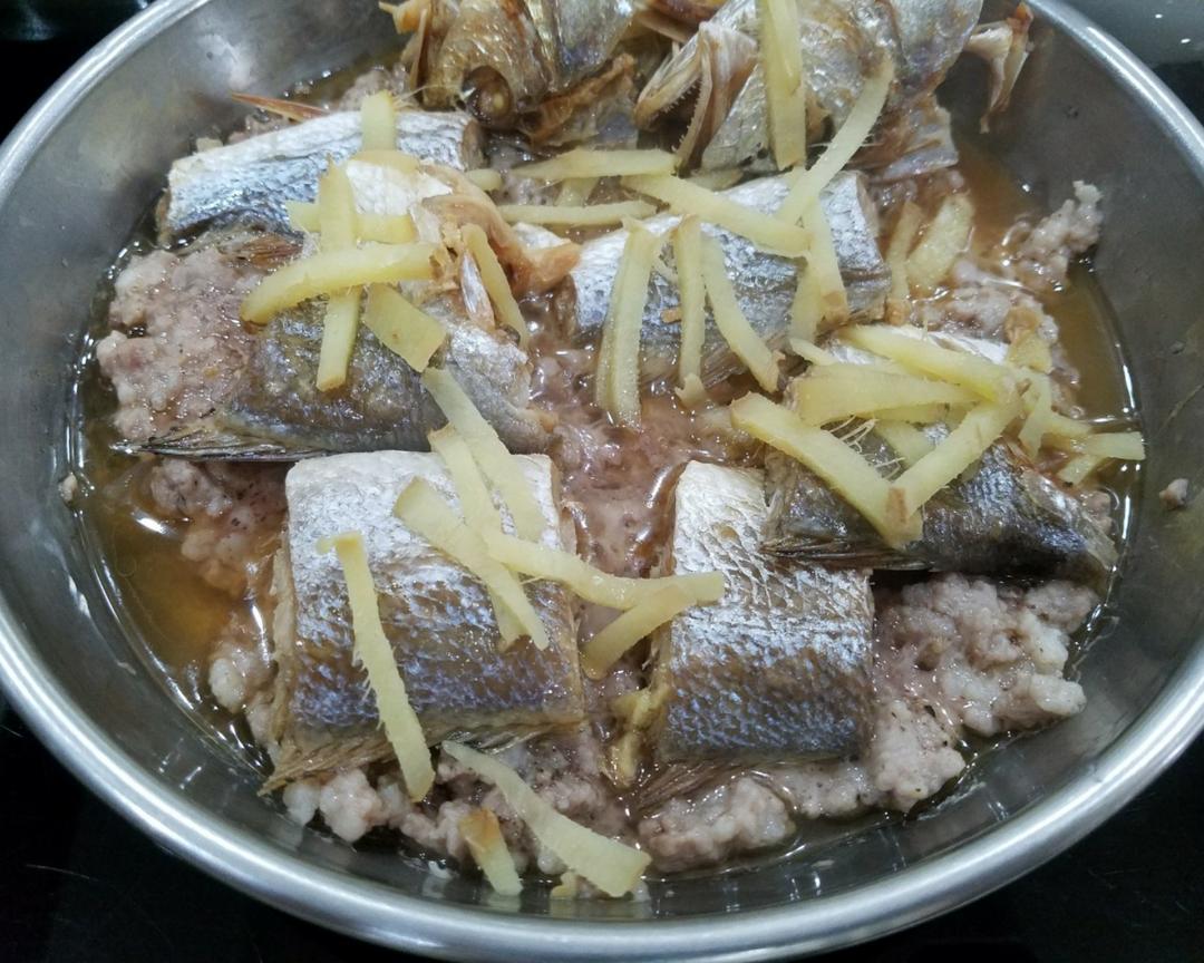 斜头蒸咸鱼肉饼的做法 步骤6