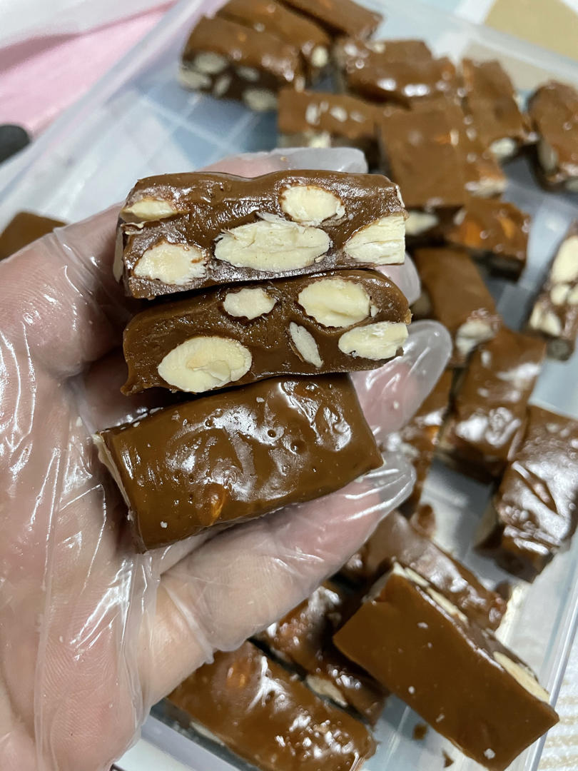 78jzo1做的海盐杏仁太妃糖