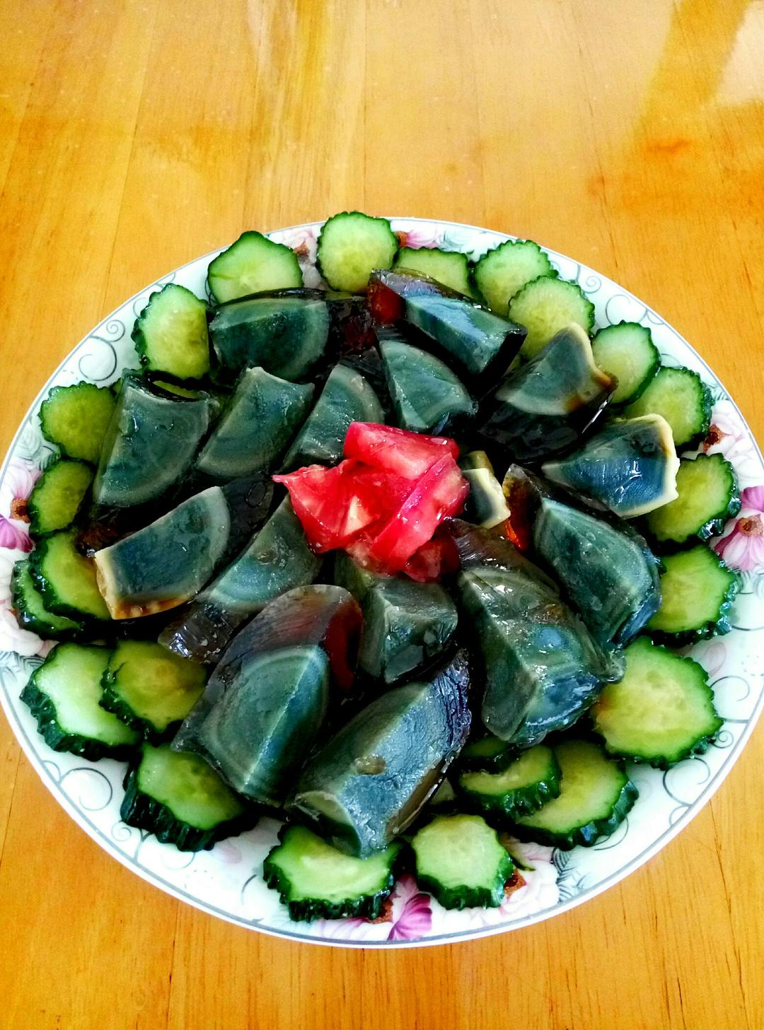 黄瓜拌皮蛋