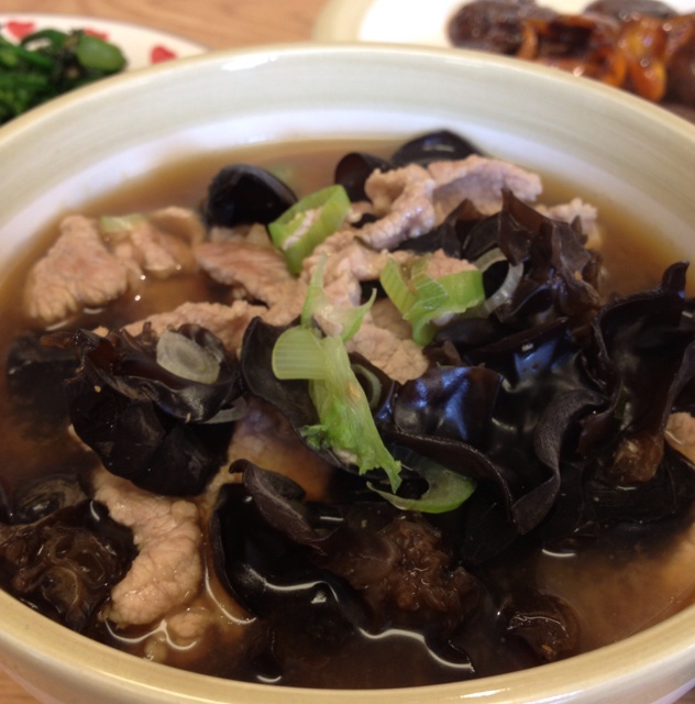 豚汁(猪肉味噌汤)