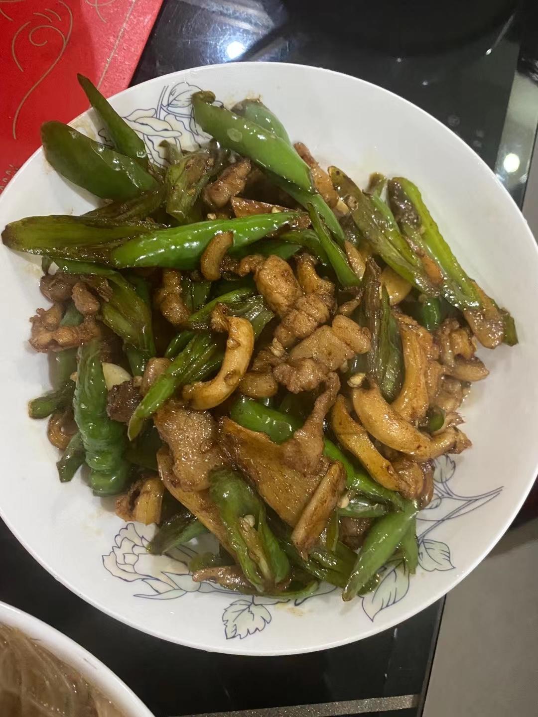 鲍鱼青椒炒肉