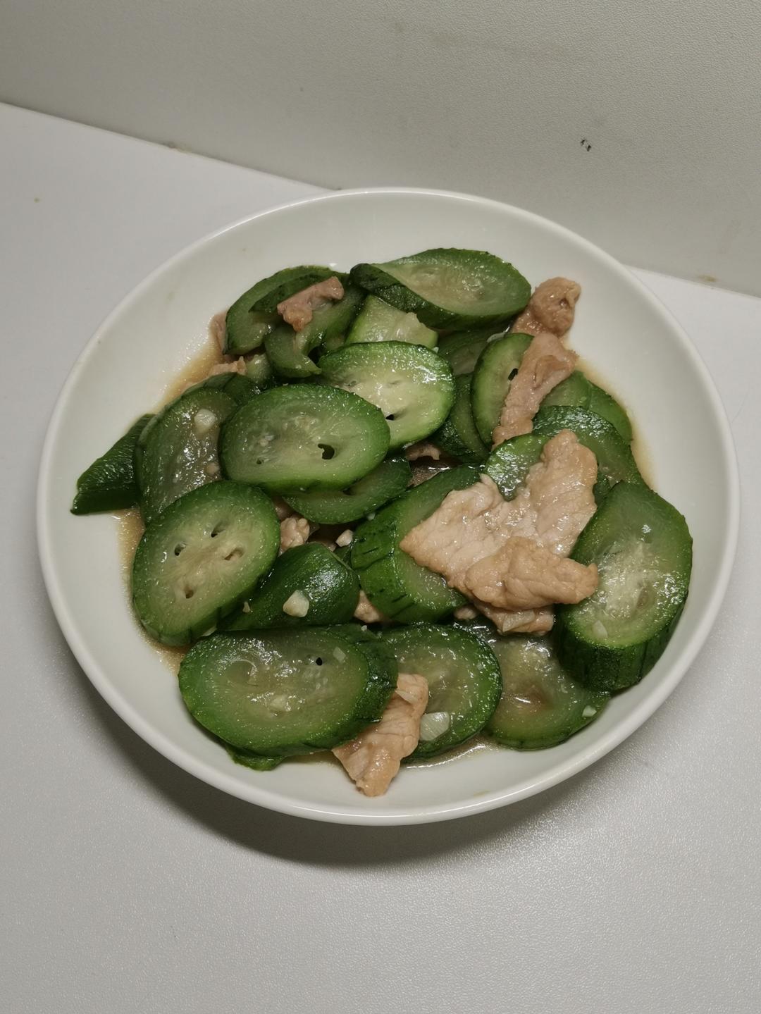 家常丝瓜炒肉