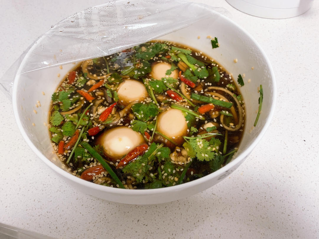 小姐妹吃了当场给我跪下叫爸爸的水煮腌鸡蛋