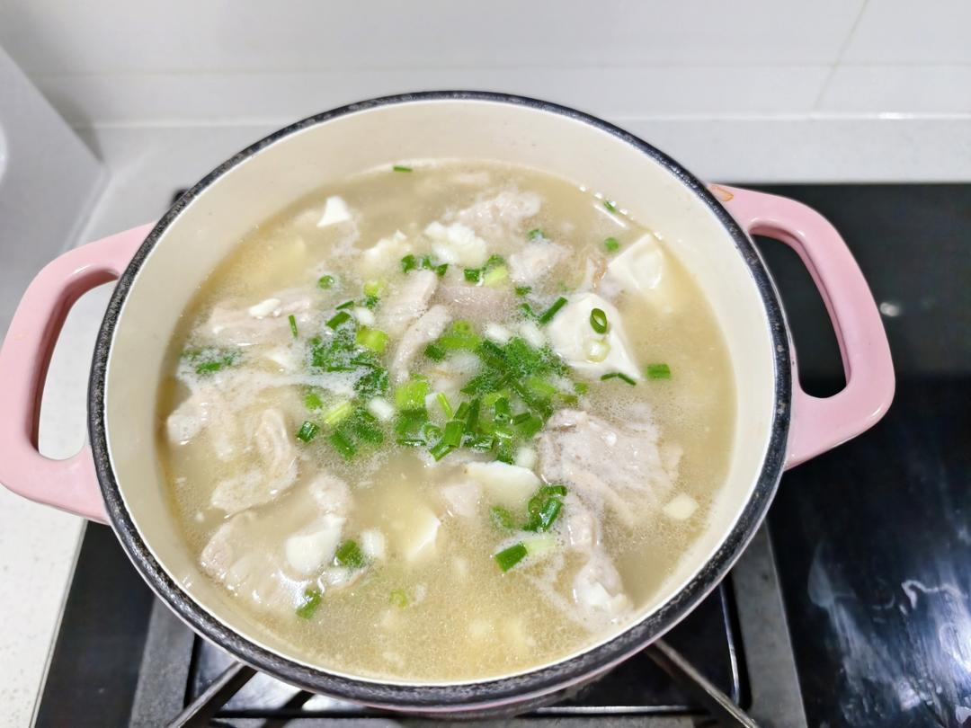 香浓老豆腐五花肉片煲