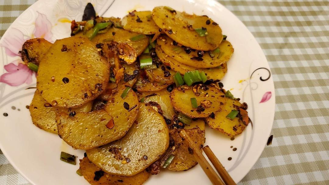干锅土豆片