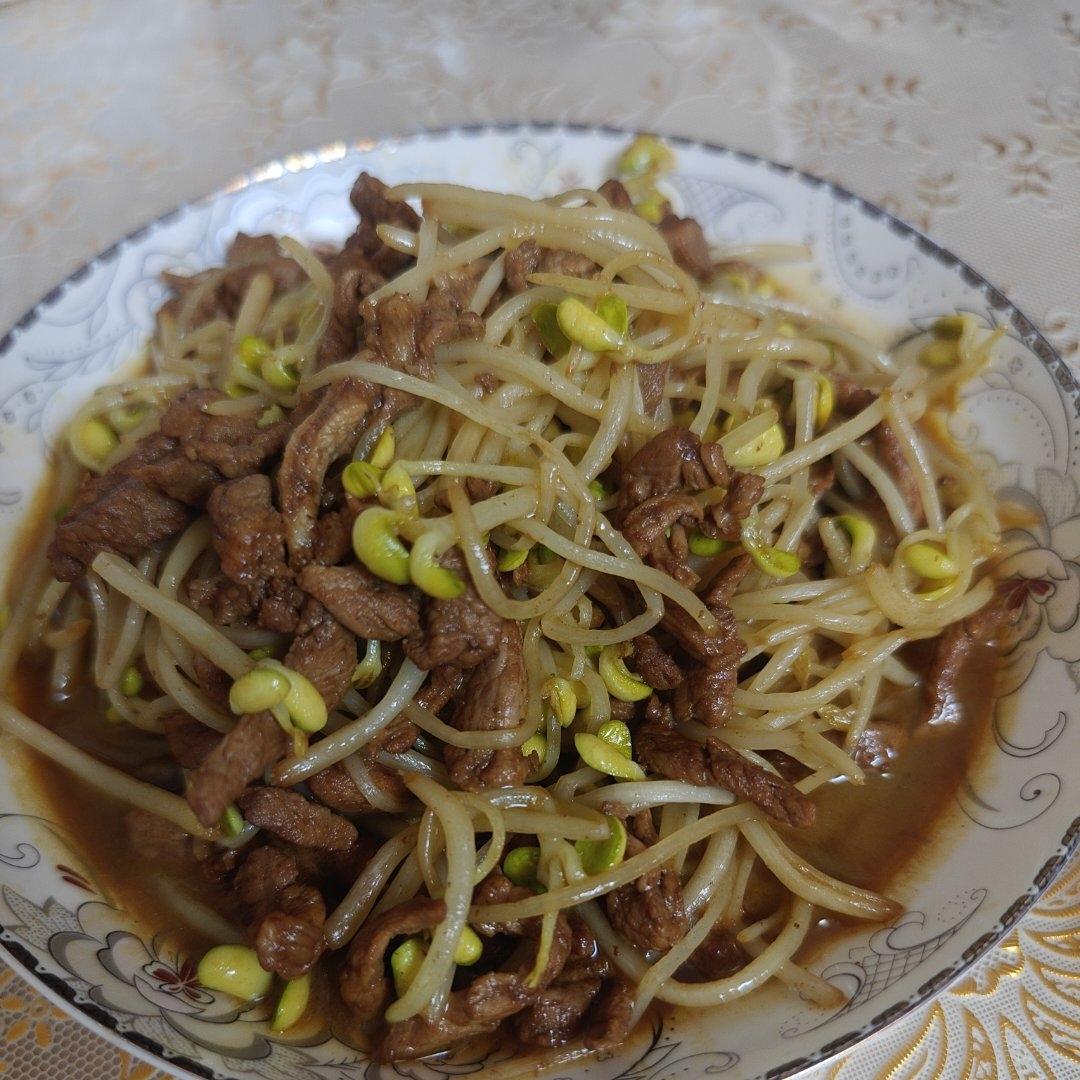 豆芽炒肉丝