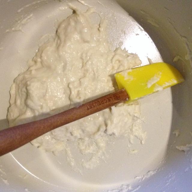 Poolish种（波兰种）奶油奶酪香浓吐司～面包机版的做法 步骤1