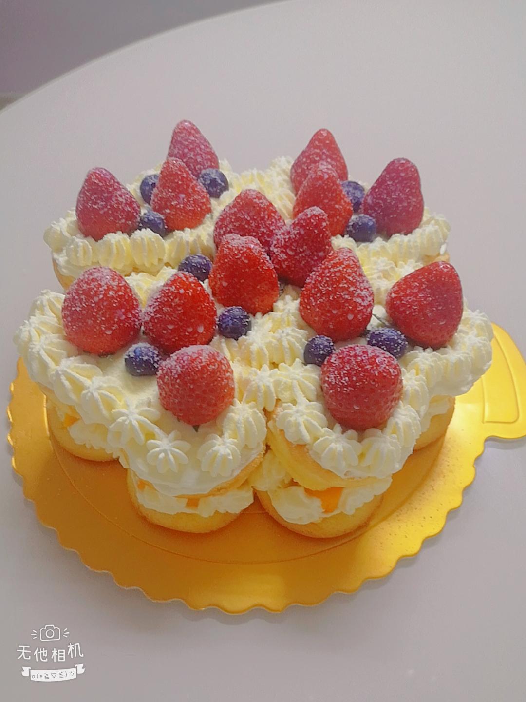草莓芒果奶油蛋糕