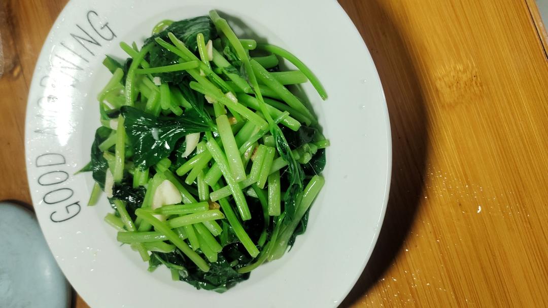 💥蒜蓉炒红薯叶