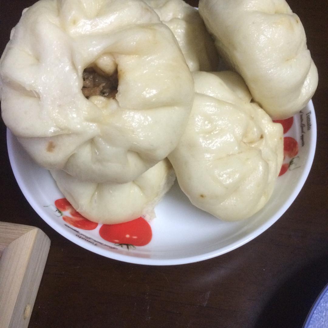 酱肉冬瓜包子Steamed Dumplings Pork & Mellon