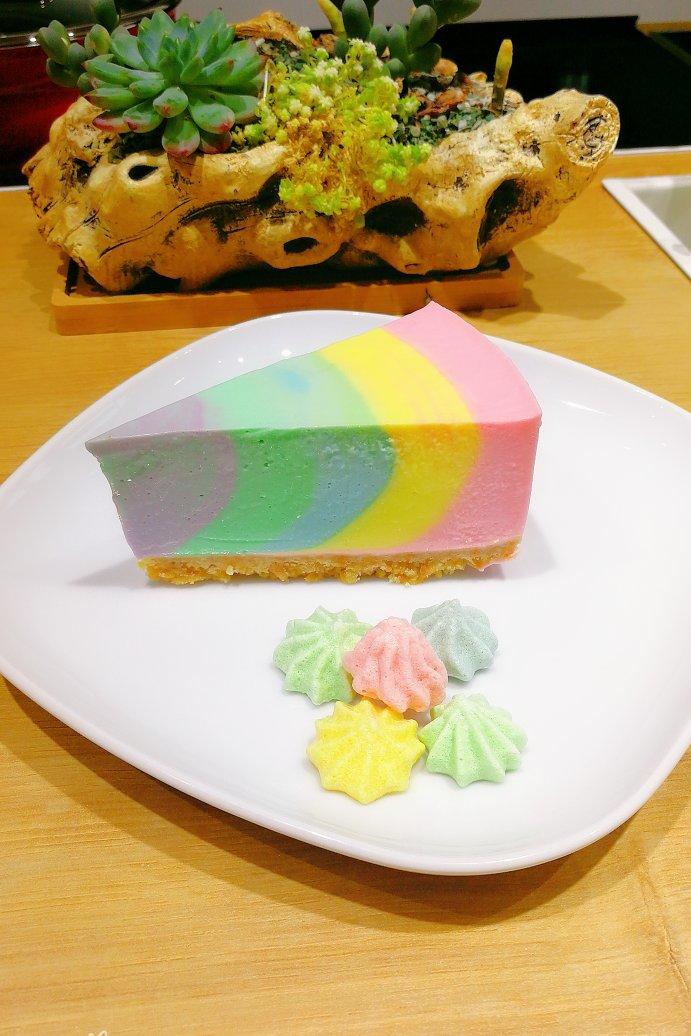 德国博世家电做的彩虹慕斯蛋糕