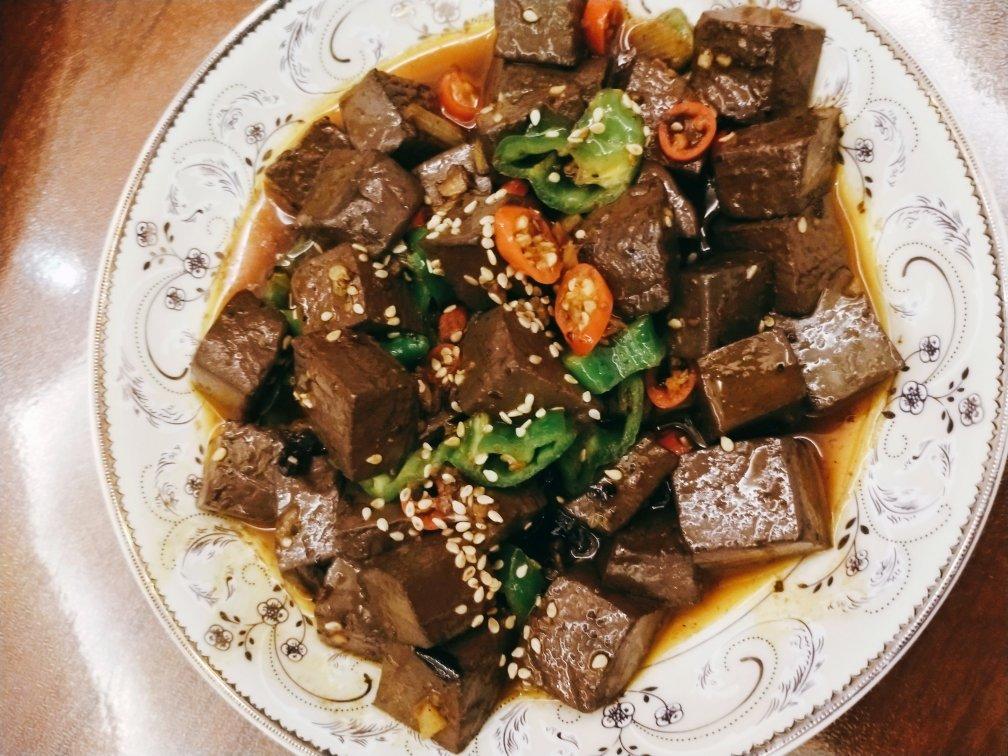 冒鸭血，让一碗白饭幸福飞起！
