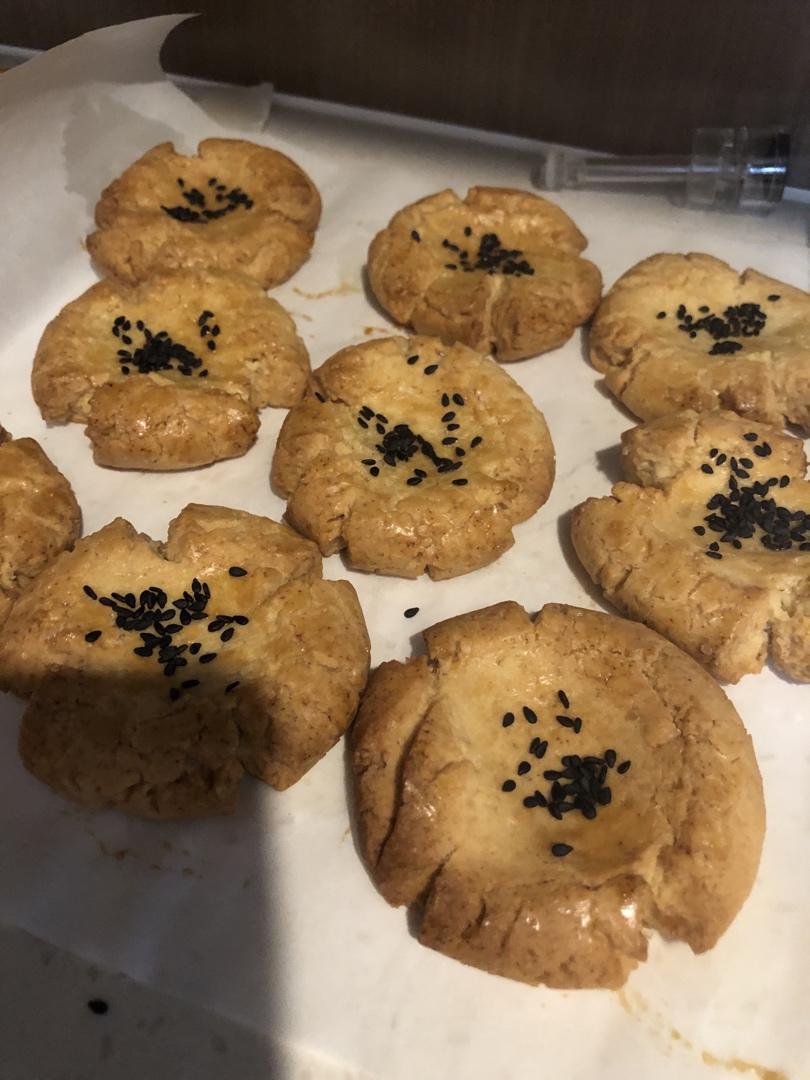 轻轻一按就碎掉的原味桃酥（不输猪油版）